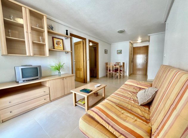 Resale - Apartment / flat - Torrevieja - Center