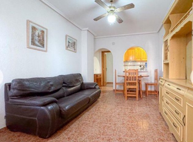 Resale - Apartment / flat - Torrevieja - Center