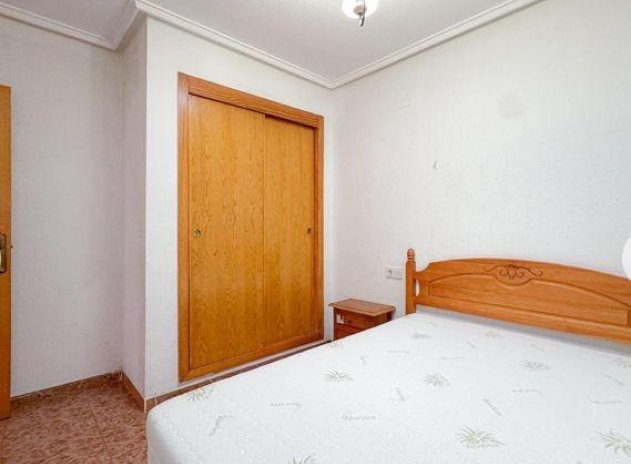 Resale - Apartment / flat - Torrevieja - Center