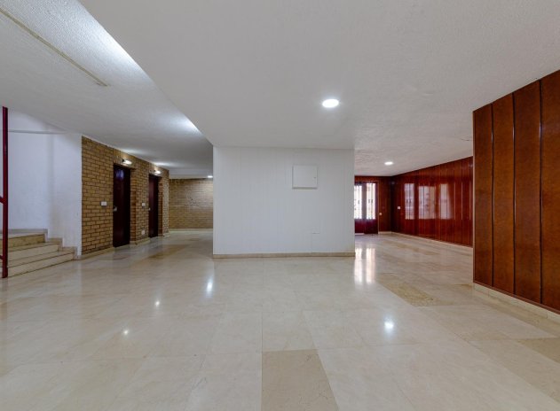 Resale - Apartment / flat - Torrevieja - Center