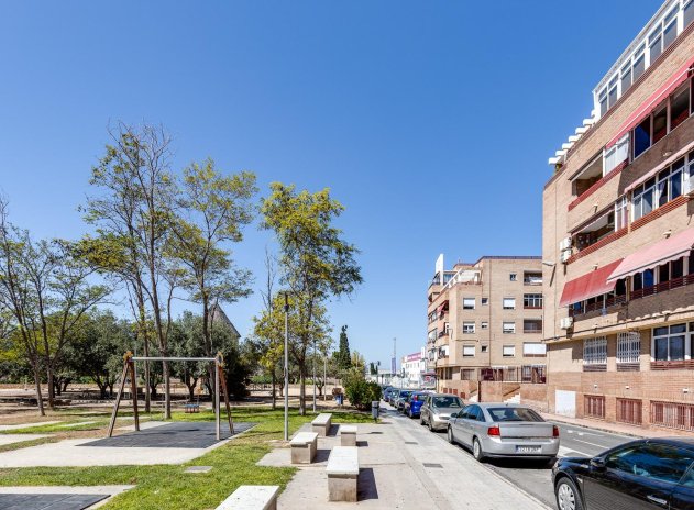 Resale - Apartment / flat - Torrevieja - Center