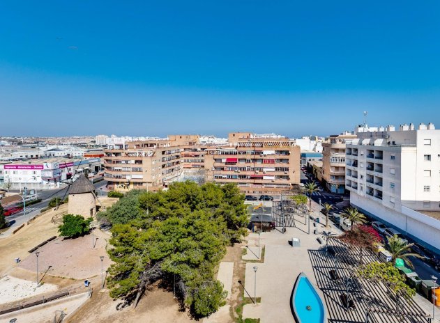 Resale - Apartment / flat - Torrevieja - Center