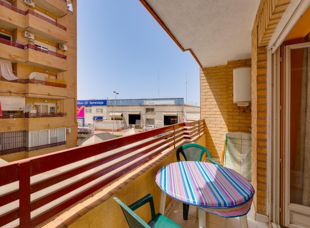 Resale - Apartment / flat - Torrevieja - Center