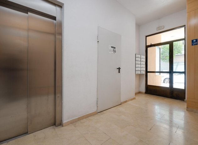 Resale - Apartment / flat - Torrevieja