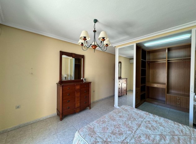 Herverkoop - Appartement / flat - Torrevieja - Center