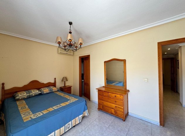 Herverkoop - Appartement / flat - Torrevieja - Center