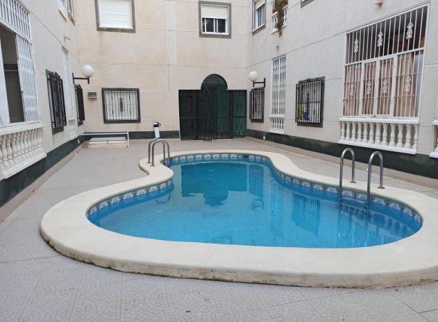 Herverkoop - Appartement / flat - Torrevieja - Center