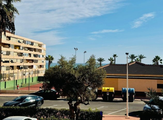 Resale - Apartment / flat - Torrevieja - Cabo cervera