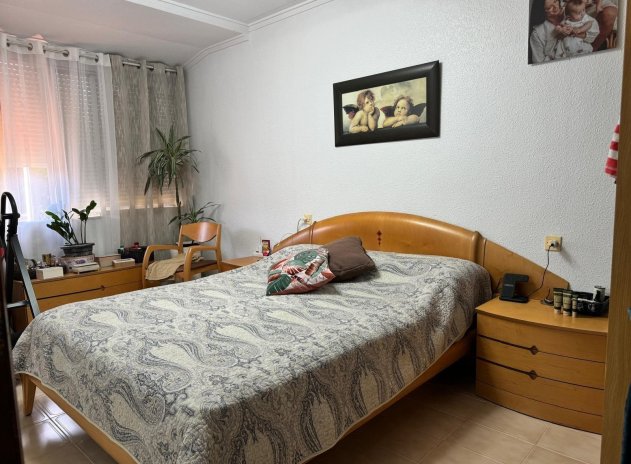 Herverkoop - Appartement / flat - Torrevieja - Playa de los Naufragos