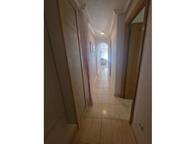 Resale - Apartment / flat - Torrevieja - Center