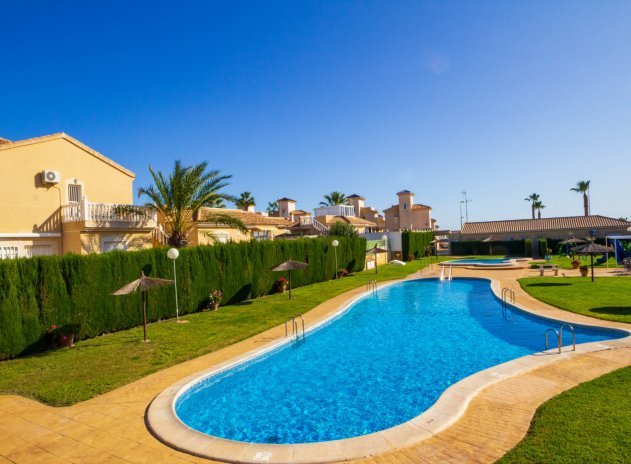 Herverkoop - Town House - Villamartin - Montegolf