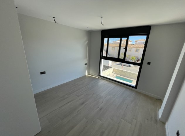 Reventa - Apartamento / piso - Pilar de la Horadada