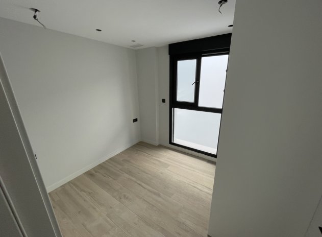 Reventa - Apartamento / piso - Pilar de la Horadada