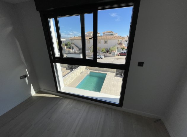 Reventa - Apartamento / piso - Pilar de la Horadada