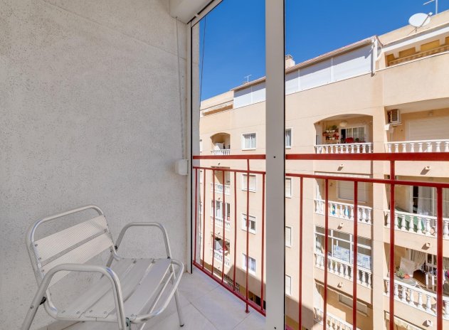 Herverkoop - Appartement / flat - Torrevieja - Estacion de autobuses