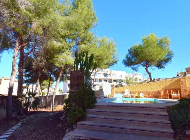 Wiederverkauf - Villa - Orihuela Costa - Villamartín