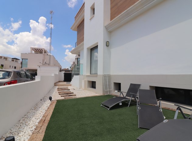 Resale - Semi Detached Villa - Ciudad Quesada - La Laguna