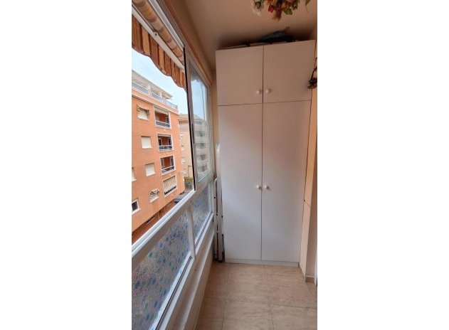 Resale - Apartment / flat - Torrevieja - Estacion de autobuses