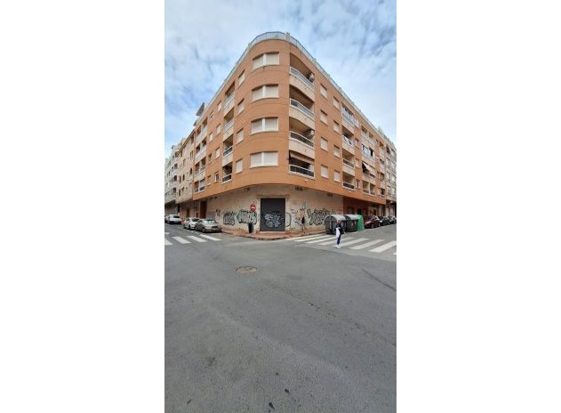 Resale - Apartment / flat - Torrevieja - Estacion de autobuses