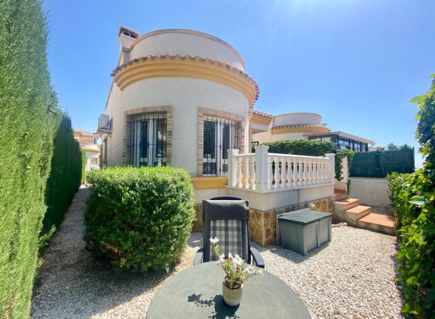 Herverkoop - Villa - Los Montesinos - La Herrada