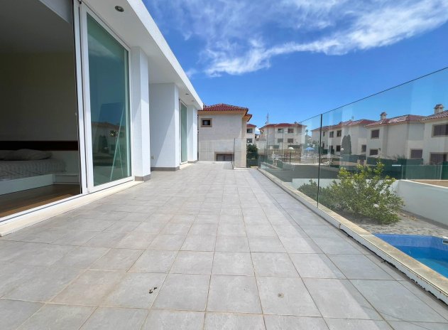 Resale - Villa - La Marina