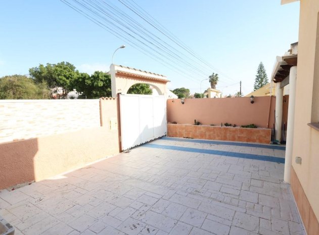 Reventa - Villa - Torrevieja - La Siesta - El Salado - Torreta