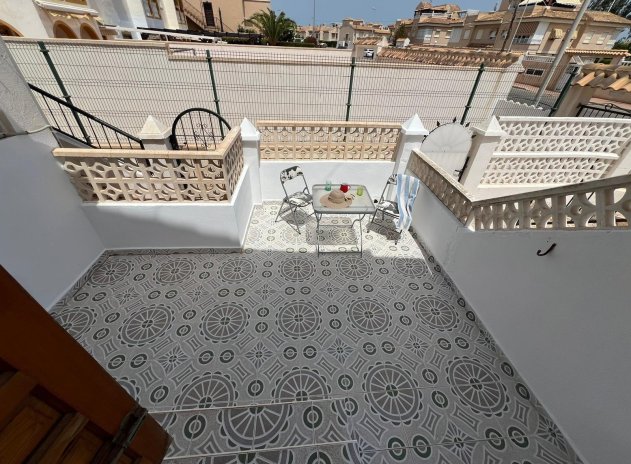 Reventa - Bungalow - Torrevieja - Aguas Nuevas