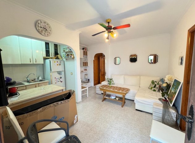 Reventa - Bungalow - Torrevieja - Aguas Nuevas