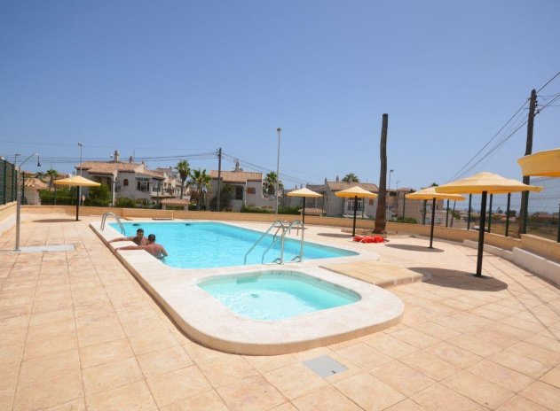 Reventa - Bungalow - Torrevieja - Aguas Nuevas