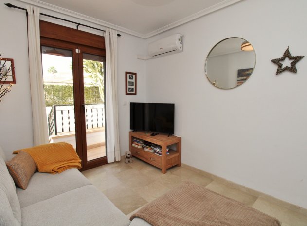 Reventa - Town House - Villamartin - PAU 8