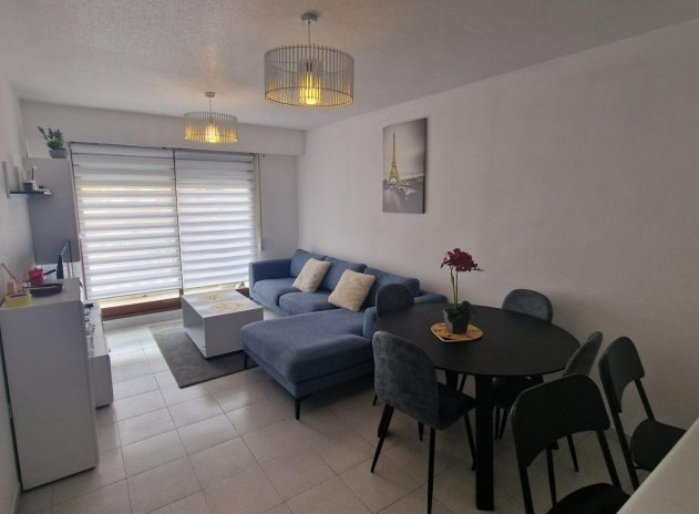 Resale - Apartment / flat - Torrevieja - Center