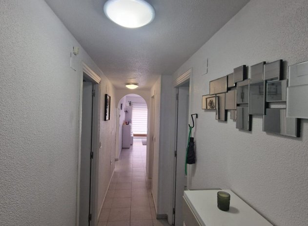 Resale - Apartment / flat - Torrevieja - Center