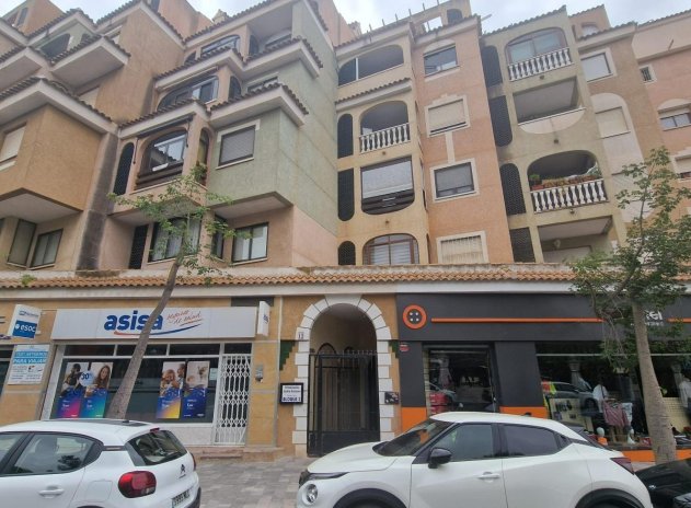 Resale - Apartment / flat - Torrevieja - Center