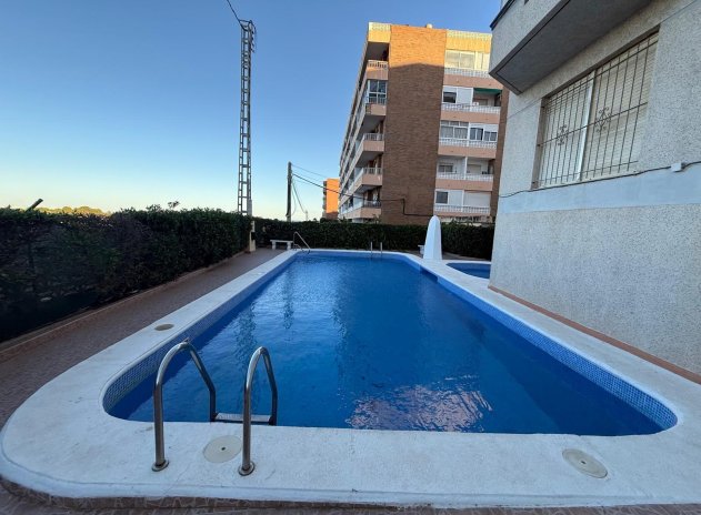 Herverkoop - Appartement / flat - Torrevieja - Punta Prima