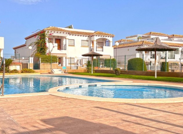 Herverkoop - Town House - Orihuela Costa - Punta Prima