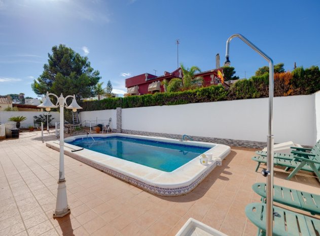 Herverkoop - Villa - Torrevieja - La Siesta - El Salado - Torreta