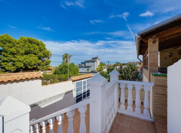 Herverkoop - Villa - Torrevieja - La Siesta - El Salado - Torreta