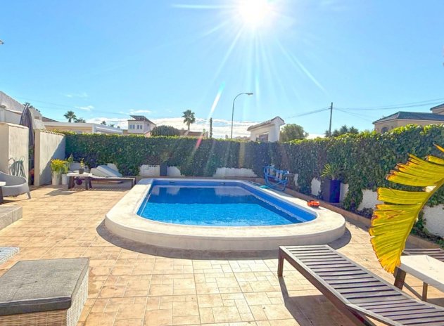 Revente - Villa - Torrevieja - La siesta