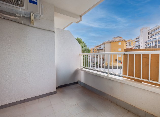 Herverkoop - Appartement / flat - Orihuela Costa - Campoamor