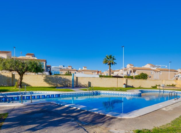 Herverkoop - Villa - Torrevieja - Pueblo - Centro