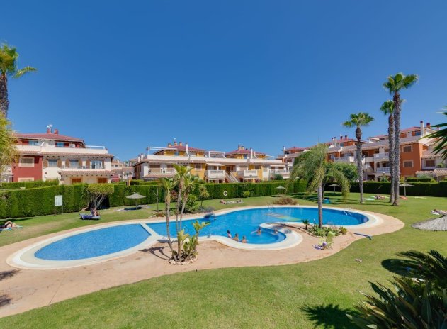 Herverkoop - Villa - Orihuela Costa - Punta Prima