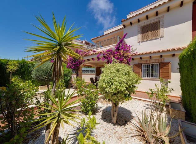 Herverkoop - Villa - Orihuela Costa - Punta Prima