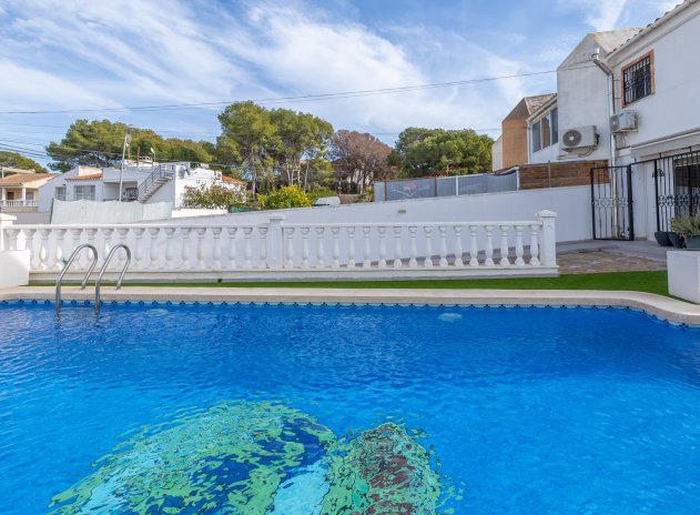 Herverkoop - Villa - Torrevieja - Los Balcones