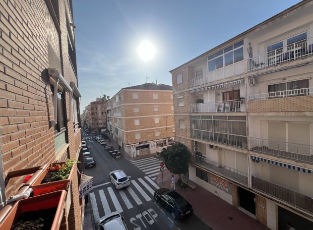 Resale - Apartment / flat - Torrevieja - Center