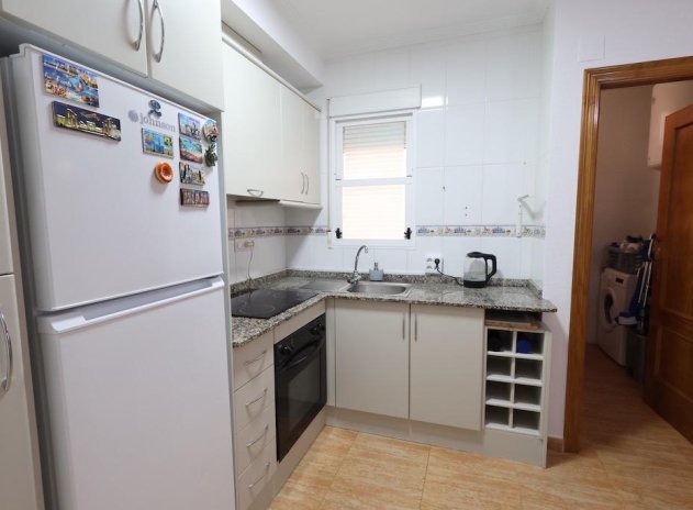 Herverkoop - Appartement / flat - Orihuela Costa - Punta Prima