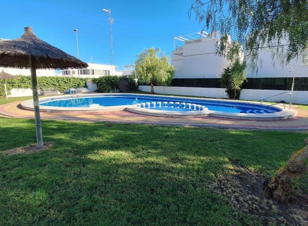 Wiederverkauf - Villa - Orihuela Costa - Lomas de Cabo Roig-Los Dolses