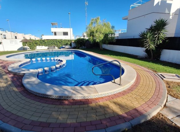 Wiederverkauf - Villa - Orihuela Costa - Lomas de Cabo Roig-Los Dolses