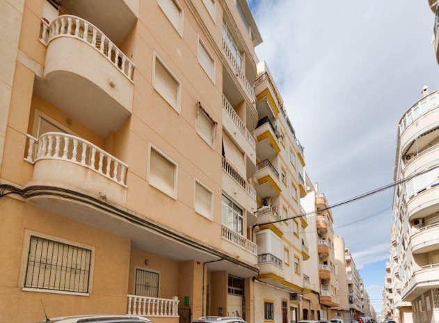 Reventa - Apartamento / piso - Torrevieja - Estacion de autobuses