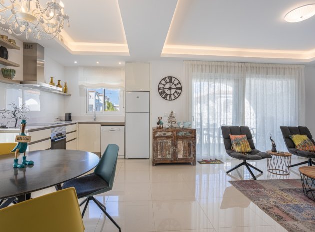 Resale - Apartment / flat - Quesada