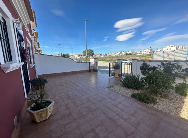 Revente - Town house / semi detached - Orihuela - Entre Naranjos